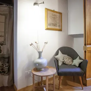 Italian Fantasy Takes Away Appartement