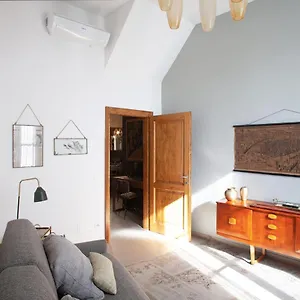 Italian Fantasy Takes Away Appartement