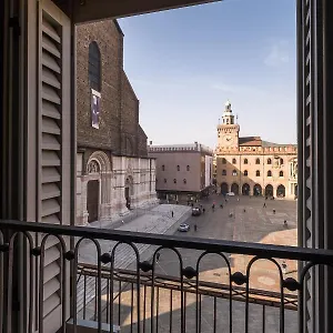 Urbanicooh Asinelli - Balcony On Piazza Maggiore Bologna